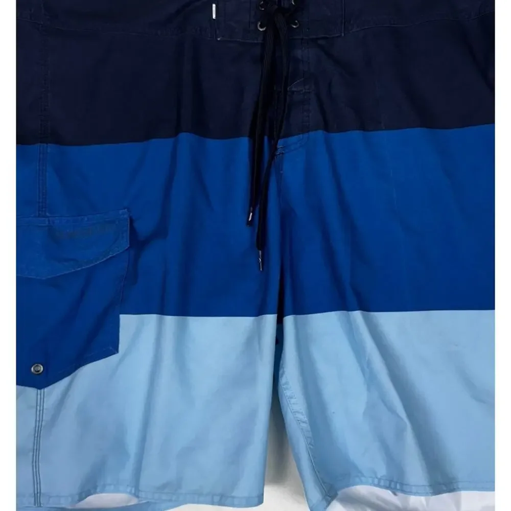 Quiksilver Dryflight Water Repellent Mens Board Shorts Size 40 Blue Stripe